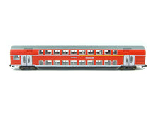 Laden Sie das Bild in den Galerie-Viewer, Minitrix N Doppelstockwagen 1./2.Klasse 18055 neu OVP