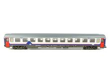 Laden Sie das Bild in den Galerie-Viewer, Roco H0 Personenwagen EC-Wagen Farbgebung "Memling" SNCB 44351 OVP