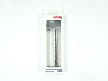 Laden Sie das Bild in den Galerie-Viewer, Märklin H0 Modelleisenbahn Gittermast Leuchte Lampe 72814 neu OVP