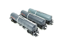 Laden Sie das Bild in den Galerie-Viewer, Märklin H0 Kesselwagen-Set Zacns 47551 neu OVP