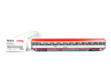 Laden Sie das Bild in den Galerie-Viewer, Märklin H0 Personenwagen Reisezugwagen Ampz 1. Kl ÖBB 42732 neu OVP