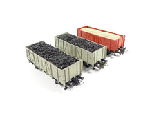 Laden Sie das Bild in den Galerie-Viewer, Trix Express Umbau H0 3 Hochbordwagen Om mit Kohle und Sand 3446 3414