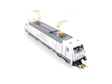 Laden Sie das Bild in den Galerie-Viewer, Märklin H0 Weihnachtslokomotive Baureihe 185.2 2025 mfx+ sound 36025 neu OVP