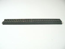 Laden Sie das Bild in den Galerie-Viewer, C-Gleis Gleise gerade 10 Stück Märklin H0 24236 neu OVP
