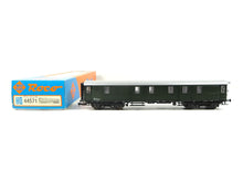 Laden Sie das Bild in den Galerie-Viewer, Roco H0 Set Eilzugwagen u Gepäckwagen ÖBB 44569 44570 44571 OVP
