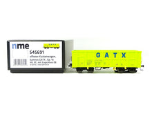 Laden Sie das Bild in den Galerie-Viewer, NME H0 Offener Güterwagen Eamnos 11,3 m GATX Zugschlussbel neongrün 545691 DC neu OVP