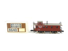 Laden Sie das Bild in den Galerie-Viewer, Märklin Z Güterzugbegleitwagen USA, Caboose der Southern Pacific 8640 OVP