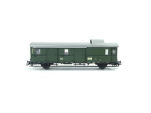 Laden Sie das Bild in den Galerie-Viewer, Märklin H0 Gepäckwagen DB 4315 neu OVP