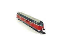 Laden Sie das Bild in den Galerie-Viewer, Märklin Z Diesellokomotive BR 221 DB 8820 OVP - Bastler