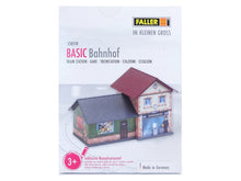Laden Sie das Bild in den Galerie-Viewer, Faller H0 BASIC Bahnhof, inkl. 1 Bemalvariante 150110 OVP