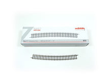 Laden Sie das Bild in den Galerie-Viewer, Z Gleis Gleise gebogen r490mm, 10 x Märklin Z 8591 neu, OVP