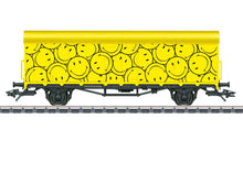 Laden Sie das Bild in den Galerie-Viewer, Güterwagen SMILEY Wagen 2023, Märklin H0 48880 neu OVP