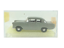 Laden Sie das Bild in den Galerie-Viewer, Brekina 1:87 Modellauto Opel Olympia grau OVP