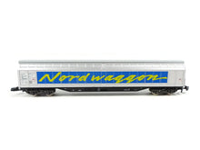 Laden Sie das Bild in den Galerie-Viewer, Märklin Z Güterwagen Schiebewandwagen Nordwaggon SJ 82413 OVP