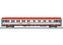 Laden Sie das Bild in den Galerie-Viewer, Märklin H0 Personenwagen Reisezugwagen Ampz 1. Kl ÖBB 42732 neu OVP