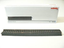 Laden Sie das Bild in den Galerie-Viewer, C-Gleis Gleise gerade 10 Stück Märklin H0 24236 neu OVP