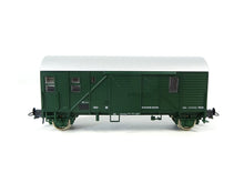 Laden Sie das Bild in den Galerie-Viewer, Roco H0 gedeckter Güterwagen Güterzugbegleitwagen ÖBB 46904 OVP