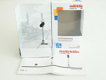 Laden Sie das Bild in den Galerie-Viewer, Signal Start up Lichtvorsignal, Märklin H0 74380 neu, OVP