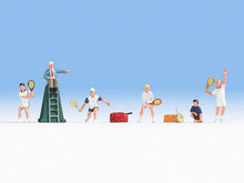 Laden Sie das Bild in den Galerie-Viewer, Modellbau Figuren Tennisspieler, 6 Figuren + Zubehör, handbemalt, Noch H0 15880 neu, OVP