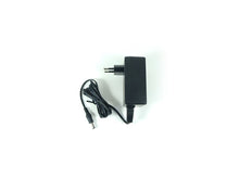 Laden Sie das Bild in den Galerie-Viewer, Märklin H0 66360, Schaltnetzteil 36 VA, neu