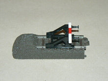Laden Sie das Bild in den Galerie-Viewer, C-Gleis Prellbock 3 x Gleisende Märklin H0 24977 neu OVP