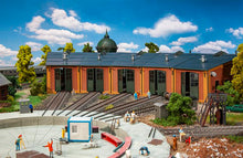 Laden Sie das Bild in den Galerie-Viewer, Lokschuppen Drehscheibe Märklin 74861 mit 12°-Teilung, Faller H0 120281 neu, OVP