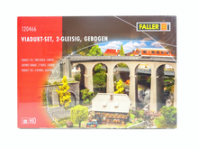 Laden Sie das Bild in den Galerie-Viewer, Bausatz Viadukt Set, 2-gleisig gebogen, Faller H0 120466 neu