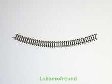 Laden Sie das Bild in den Galerie-Viewer, Märklin Z 8520, Mini-Club, 10 x gebogenes Gleis, neu