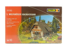 Laden Sie das Bild in den Galerie-Viewer, Modellbau Bausatz 1. Weltgrößte Kuckucksuhr, Faller H0 191783 neu