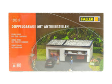 Laden Sie das Bild in den Galerie-Viewer, Modellbahn Modellbau Doppelgarage mit Antriebsteilen, Faller H0 130319 neu OVP