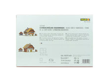 Laden Sie das Bild in den Galerie-Viewer, Bausatz Modellbahn Schwarzwälder Bauernhaus, Faller H0 131543 neu