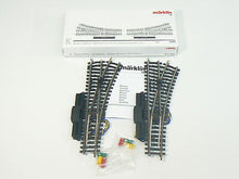 Laden Sie das Bild in den Galerie-Viewer, K-Gleis Weiche rechts, 2 x Märklin H0 2263 neu, OVP