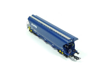 Laden Sie das Bild in den Galerie-Viewer, Getreidewagen VTG 102m³ m. Zugschluss DE, NME H0 506695 AC neu, OVP