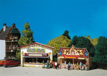 Laden Sie das Bild in den Galerie-Viewer, Modelleisenbahn Bausatz 2 Marktbuden, Faller N 242321 neu OVP