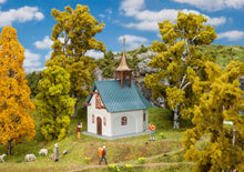 Laden Sie das Bild in den Galerie-Viewer, Bausatz Bergkapelle, Faller H0 131505, neu