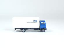 Laden Sie das Bild in den Galerie-Viewer, Herpa 309585, MB 813 Koffer LKW RVS (Basic), 1:87, neu, OVP