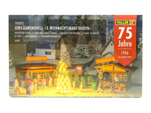 Laden Sie das Bild in den Galerie-Viewer, Modellbahn Zubehör 2 Weihnachstmarkt Buden Jubiläumsmodell Faller H0 190092 neu OVP