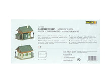 Laden Sie das Bild in den Galerie-Viewer, Bausatz Bahnwärterhaus, Faller H0 131502, neu