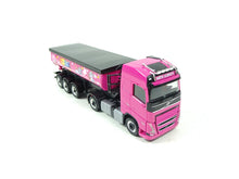 Laden Sie das Bild in den Galerie-Viewer, Volvo FH5 Globetrotter Rundmulden-SZ"NBTK Ulbrich / Pink Panther", Herpa H0 951869 neu OVP