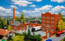 Laden Sie das Bild in den Galerie-Viewer, Bausatz Fabrikanlage, Faller N 231707, neu