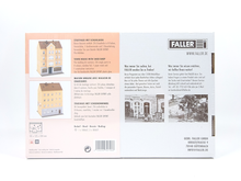 Laden Sie das Bild in den Galerie-Viewer, Bausatz Stadthaus mit Schuhladen, Faller H0 130706 neu
