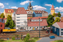 Laden Sie das Bild in den Galerie-Viewer, Modellbau Bausatz Genossenschafts-Lagerhaus, Faller N 222223 neu