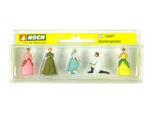 Laden Sie das Bild in den Galerie-Viewer, Modellbau Figuren Aschenputtel, Noch H0 15807 neu, OVP