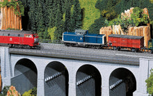 Laden Sie das Bild in den Galerie-Viewer, Modellbahn Modellbau Brücken Viadukt Oberteil f. Märklin C-Gleiss , Faller H0 120477 neu OVP