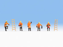 Laden Sie das Bild in den Galerie-Viewer, Noch H0 15022, Feuerwehr (orange Schutzanzüge), 5 Figuren, handbemalt, neu, OVP