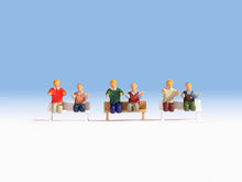 Laden Sie das Bild in den Galerie-Viewer, Modellbahn Figuren Lokführer E-Lok, Noch H0 15283 neu, OVP