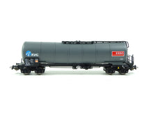 Laden Sie das Bild in den Galerie-Viewer, Güterwagen Knickkesselwagen Esso SNCB, Piko H0 24603 neu OVP