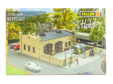 Laden Sie das Bild in den Galerie-Viewer, Modellbahn Bausatz Werkstatt Blechnerei, Faller H0 131382 neu, OVP