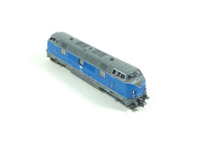 Laden Sie das Bild in den Galerie-Viewer, Diesellokomotive BR 221 EGP, Piko N 40507 neu OVP