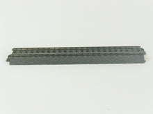 Laden Sie das Bild in den Galerie-Viewer, Märklin H0 24172, gerades Gleisstück, C - Gleis, 171,7 mm, neu
